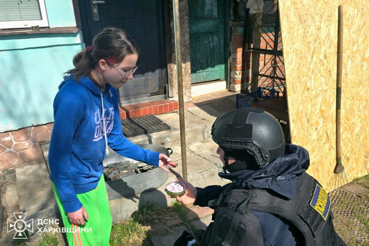 Визволили жінку з-під завалів рятувальники: Новини Харкова